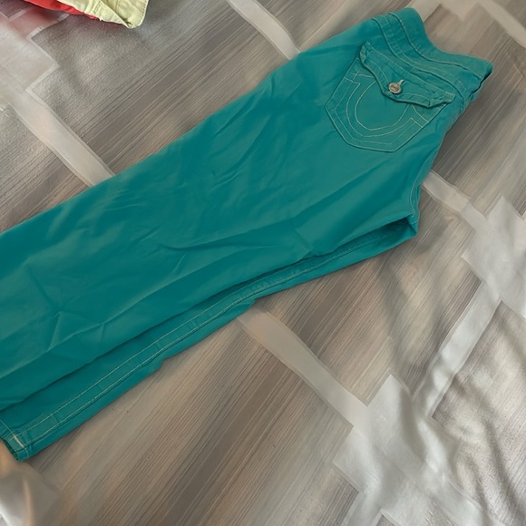 True Religion low rise 3/4 length - Picture 5 of 7